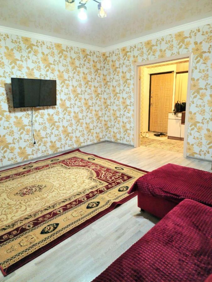Уютная Квартира Комфорт Класса74 Asztana Kültér fotó