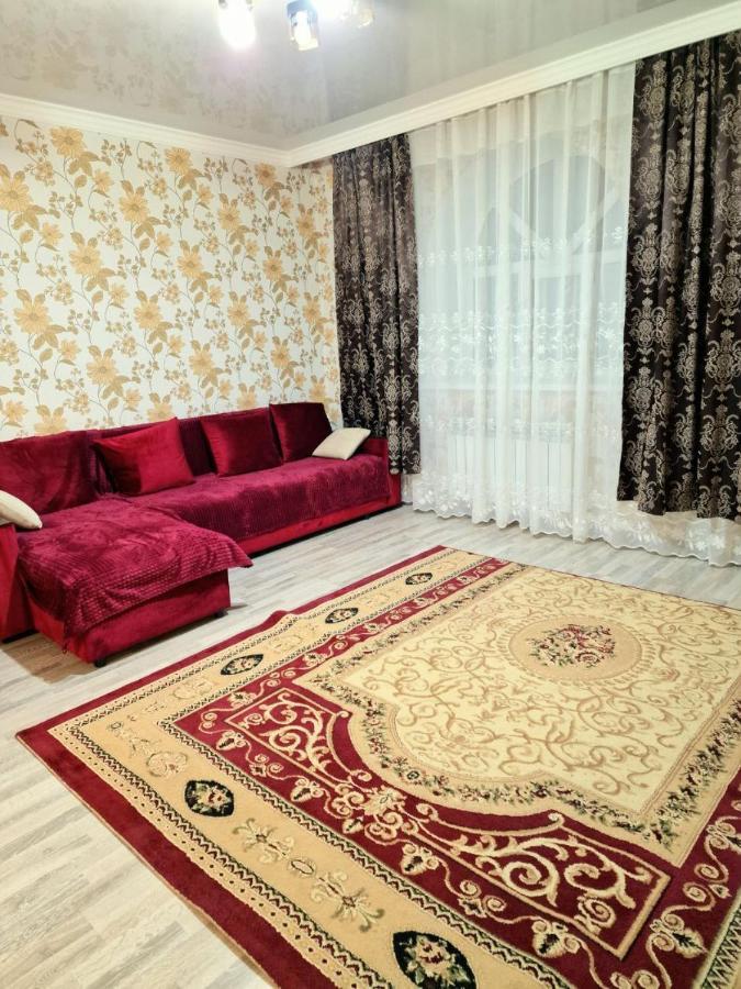 Уютная Квартира Комфорт Класса74 Asztana Kültér fotó